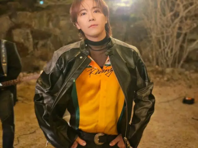 Lee Hong Ki "FTISLAND" meningkatkan ekspektasi dengan visual yang mempesona...Jang Keun Suk, "Ini jauh lebih baik daripada selfie!"