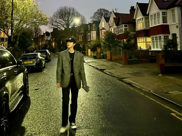 "TVXQ" Yunho menyatu dengan suasana indah London