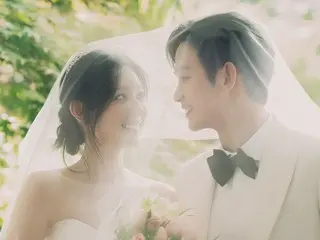 Penghormatan 'Queen of Tears' Kim Soo Hyun & Kim JiWoo Won penuh dengan foto pernikahan sepanjang masa