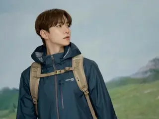 Penampilan luar ruangan Junho "2PM" yang menyegarkan dan dewasa... Visual yang akan membuat Anda ingin pergi hiking bersamanya
