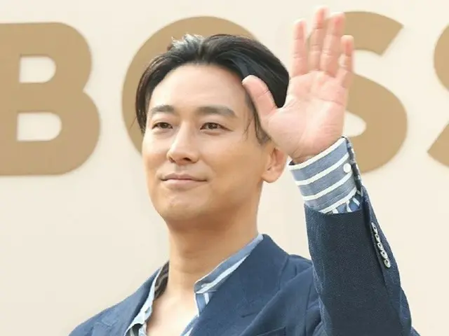 [Foto] Aktor Joo Ji Hoon berpartisipasi dalam presentasi “BOSS”… Sapaan yang santai