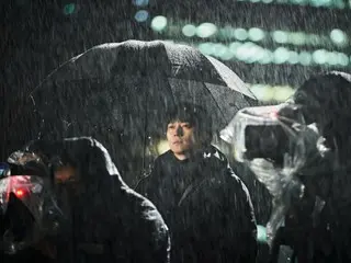 Penulis asli film “Designer” memuji aktor Kang Dong Won… “Sangat intens dan luar biasa”