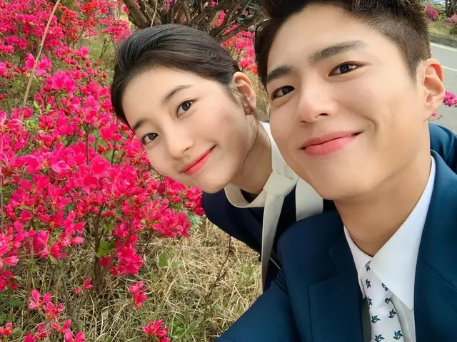 Aktor Park BoGum & Suzy merilis dua foto lainnya... “Try to Remember”