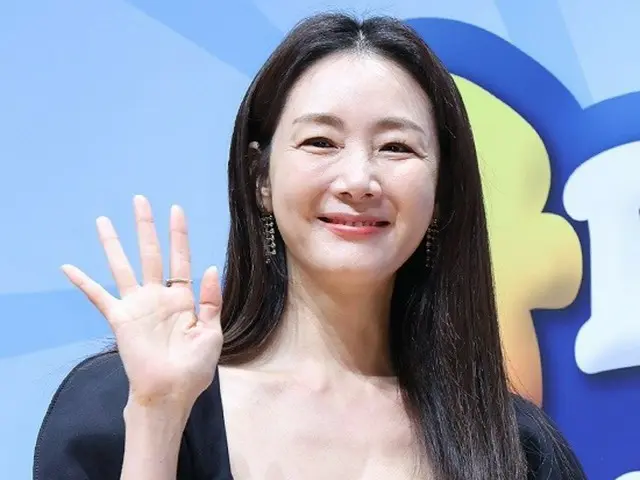 [Foto] Aktris Choi Ji Woo berpartisipasi dalam konferensi pers pembaruan peringatan 11 tahun "The Return of Superman"