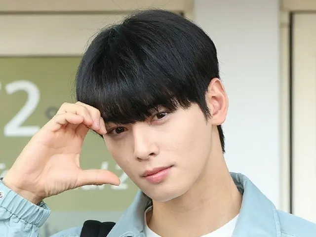 [Foto bandara] "ASTRO" Cha Eun Woo bersemangat dengan hatinya yang bertepuk sebelah tangan