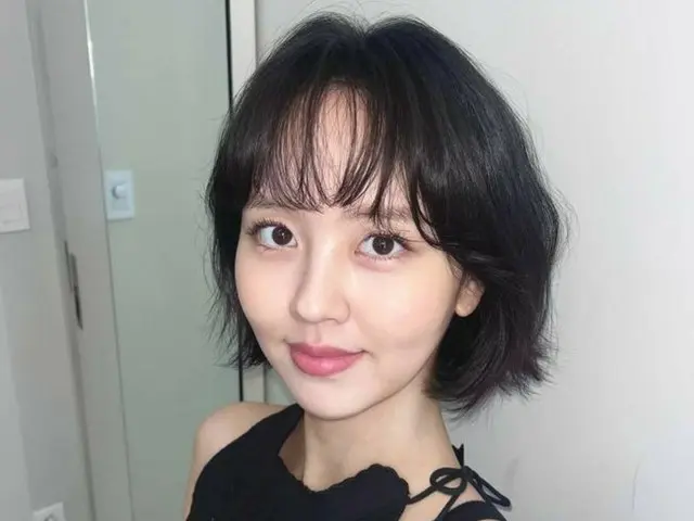 Kim Seohyun, seorang dewi yang terlihat cantik dengan rambut bob...sangat cantik hingga menghilangkan rasa panas