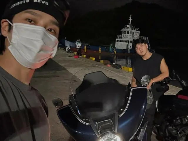 Aktor Ahn Bo Hyun penuh dengan kesejukan...Dia mengendarai sepeda ke Pulau Jeju, yang ada dalam daftar keinginannya