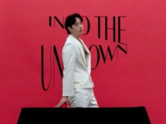 Chanseong "2PM" merilis film fesyen gravure