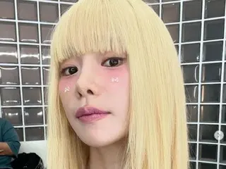 Lim Jiyeon dan ♥Lee Do Hyun juga memiliki rambut pirang yang menakjubkan...Boneka Barbie manusia