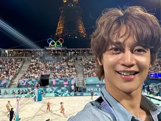 Minho "SHINee" mengungkapkan status terbaru dari Paris...Menonton voli pantai