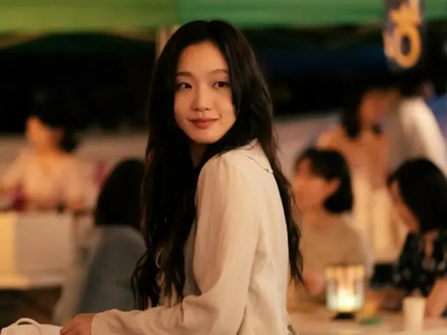 Kim Go Eun dari film “How to Love a Big City” memancarkan pesona seorang aktivis yang berani