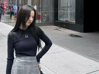 Jisoo BLACKPINK berjalan-jalan di New York dengan tampilan kasual klasik