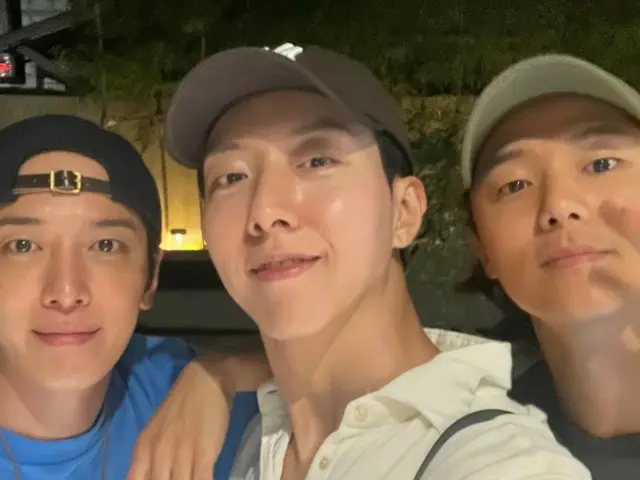 Lee Jeong Shin “CNBLUE” berkata, “Ya, terima kasih” kepada para anggota yang merayakan ulang tahunnya (dengan video)