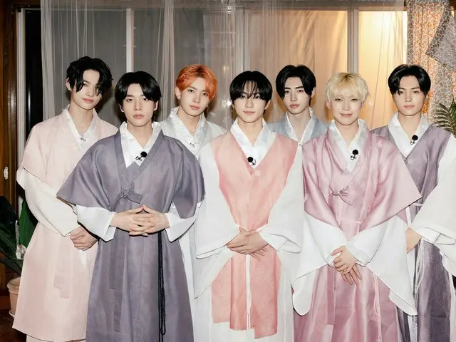 "ENHYPEN" menyapa Chuseok dengan Hanbok, "Saya senang bisa menghabiskan Chuseok bersama ENGENE"