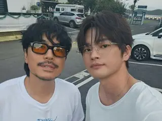 Seo In Guk merilis dua adegan yang mengharukan dengan Lee Si Eon... "Back to the Reply 1997"