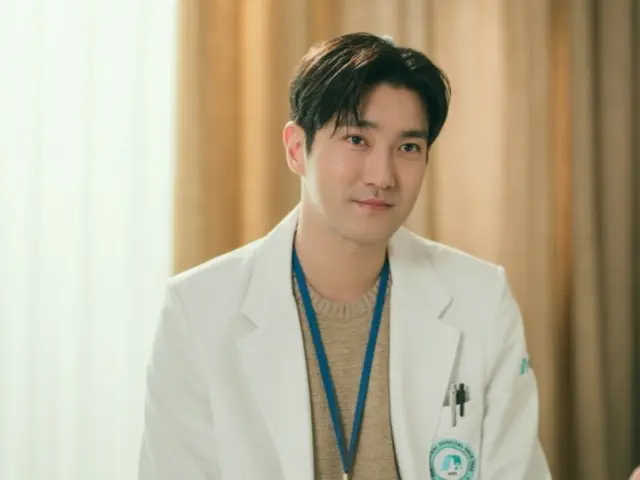 Siwon "SUPER JUNIOR" langsung menulis, mengarang, dan menyanyikan OST untuk drama "DNA Lover" yang dibintanginya