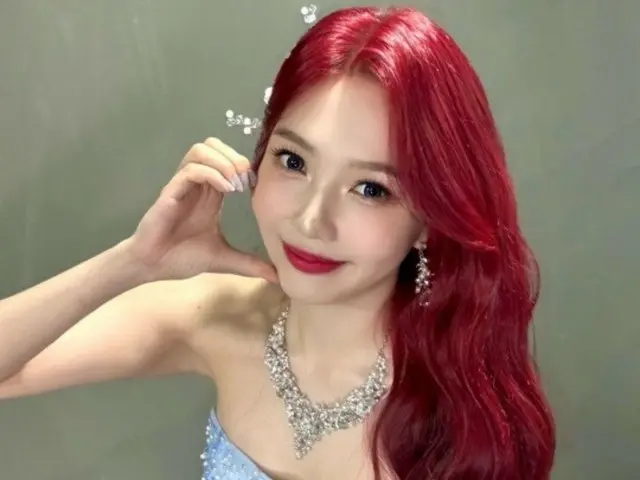 “RedVelvet” JOY memancarkan keindahan buah dengan “Ariel” yang realistis