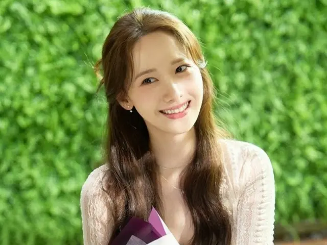 Yoona "Girls' Generation" mendonasikan 100 juta won kepada Yayasan Anak Leukemia Korea