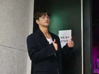 Seo In Guk muncul sebagai tamu di konser K.will... Salam manis