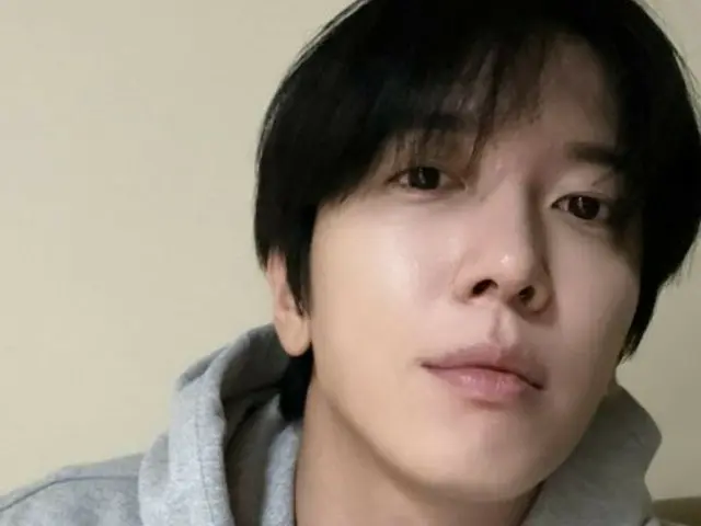 "CNBLUE" Jung Yong Hwa membuat hatimu berdebar dengan matanya yang ramah... "Tidak sabar?"