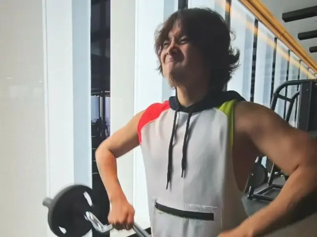 Lee Hong Ki "FTISLAND" mengungkap status terkini latihannya di gym setelah menyelesaikan tur Asia (dengan video)