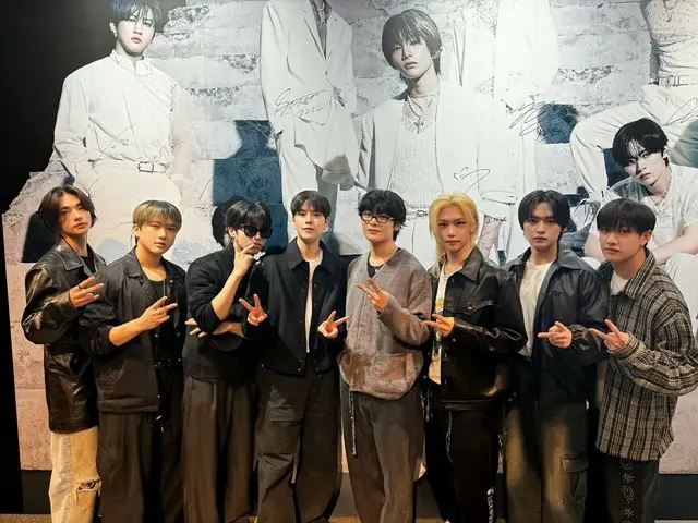 Album lengkap Jepang ke-2 "Stray Kids" "GIANT" menduduki peringkat pertama di peringkat album harian Oricon... membuktikan popularitas mereka di Jepang