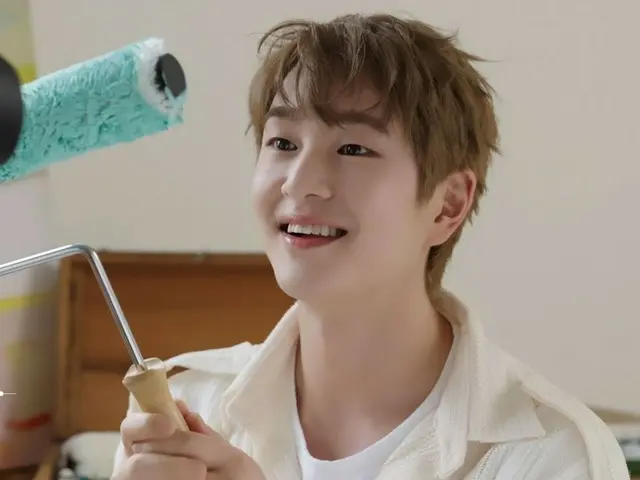 Onew "SHINee" mengungkap adegan syuting Season's Greet (termasuk video)