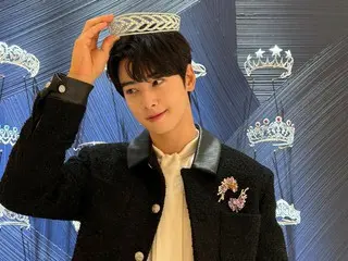 "ASTRO" Cha Eun Woo, visual pangeran yang bersinar dengan tiara di kepalanya