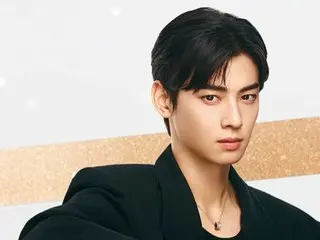 "ASTRO" Cha Eun Woo, mata menawan dan suasana hati dewasa