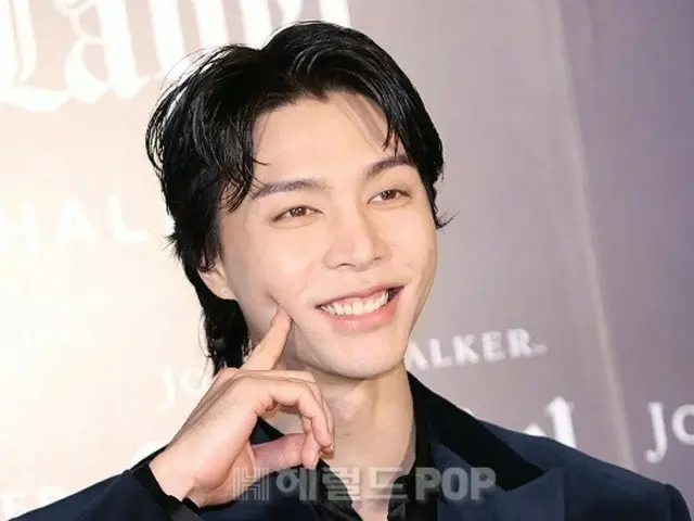 [Foto] Johnny "NCT" menghadiri acara peringatan perilisan edisi terbatas merek wiski...Pose lucu