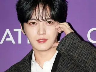 J-JUN menjadi karyawan satu hari di sebuah perusahaan besar di ``restoran toko serba ada''... Acara fansign dadakan melumpuhkan distrik perkantoran Gangnam