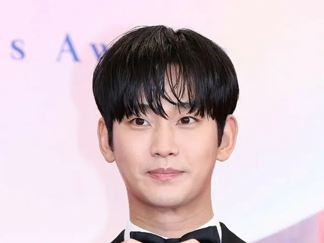 Kim Soohyeon memenangkan 'Actor of the Year' di 'AAA 2024'... 'Mengembalikan kejayaan kepada Kim JiWoo-won'