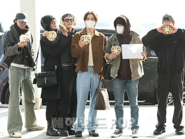 [Foto Bandara] Selamat Hari Valentine dan ulang tahun Jaehyun untuk "NCT 127"