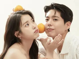 IU merilis B-cut dari pictorial pasangan dengan Park BoGum... di balik layar yang mengharukan dari "Terima kasih atas kerja kerasmu"