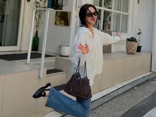 Jung Ryeo Won, di usia 40-an, memancarkan penampilan yang murni dan imut