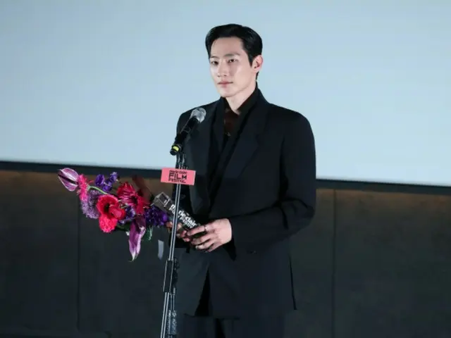 Aktor Noh Sang Hyun memenangkan Penghargaan Marie Claire di Festival Film Marie Claire ke-12 untuk perannya dalam film "Love in the Big City"