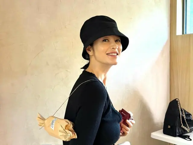 Kim Hye Soo, kecantikan yang semakin bertambah seiring bertambahnya usia