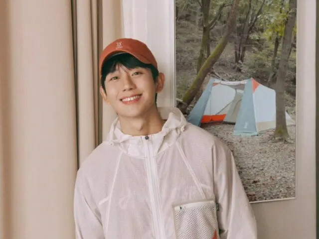 Jung HaeIn memamerkan pesonanya yang ceria dan lincah