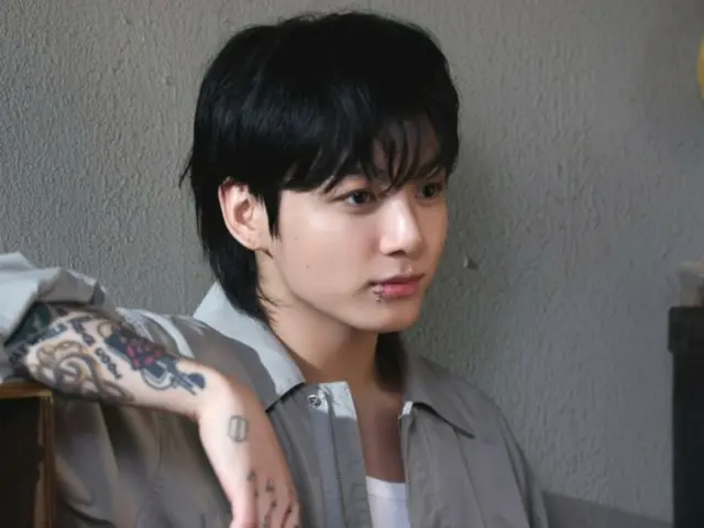 JUNG KOOK dari BTS adalah artis solo Asia pertama yang bertahan di US Billboard Global Chart untuk jangka waktu yang sangat lama (93-92 minggu)