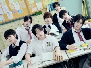 Grup pendatang baru JYP KickFlip comeback dengan foto konsep bergaya sekolah untuk "Kick Out, Flip Now!"