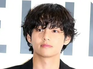 V BTS menempati posisi pertama dalam peringkat "Bintang pria yang ingin Anda ajak jalan-jalan"... Junho 2PM menempati posisi kedua, Byeon WooSeok menempati posisi ketiga