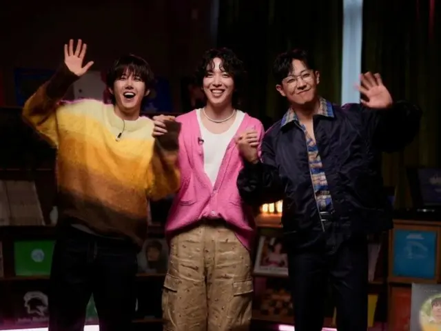 Yonghwa (CNBLUE), seorang pria yang suka bersenang-senang dengan Lee Jun dan Hwang Kwanghee... "LP ROOM Jung Yong Hwa" akan dirilis pada tanggal 12