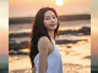 Solar MAMAMOO memuncaki tangga lagu iTunes Top Songs dengan singel Tiongkok "Floating Free"