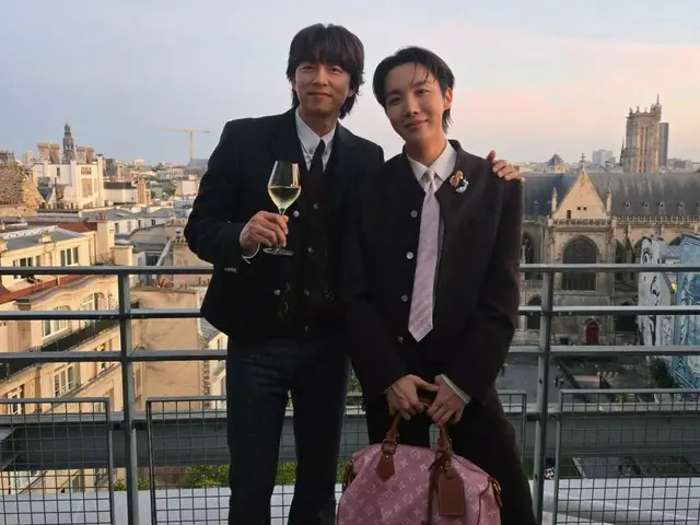 J-HOPE BTS dan aktor Gong Yoo di Paris