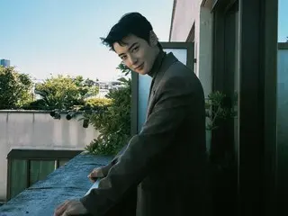 Cha Eun Woo ASTRO, kedalaman tatapannya yang tenang di suatu malam musim panas