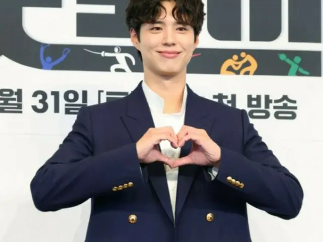 Park BoGum mengungkap kisah indah lainnya dari masa-masanya di militer... "Saat aku membayar ayamnya, dia memberiku hadiah sebagai balasan dan ucapan penuh cinta"