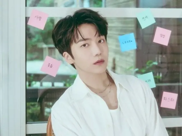 Jinho PENTAGON merilis foto konsep pertama untuk album solo barunya "Luv 2 Much"... penuh dengan kecantikan kekanak-kanakan