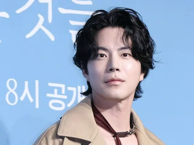 Aktor Hong Jong Hyun akan membintangi drama baru "I Got a Baby" untuk menggantikan Yun Ji On yang dikeluarkan dari "Drunk Driving"