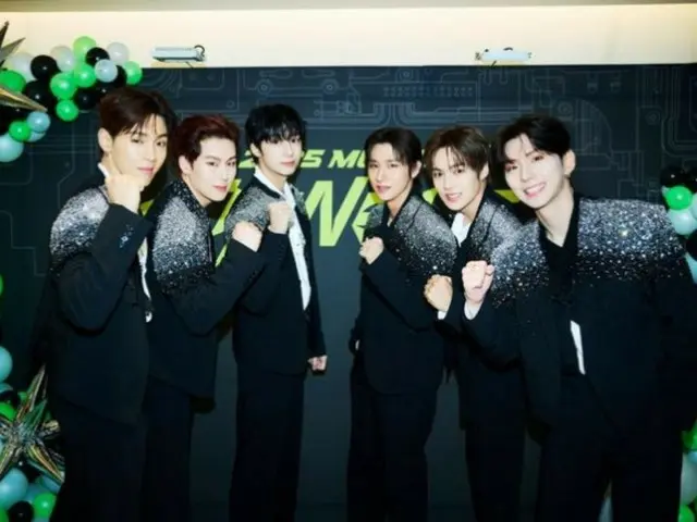 MONSTA X akan bergabung dengan "Jingle Ball Tour" keempat pada bulan Desember... yang akan diadakan di empat kota termasuk New York dan Washington DC