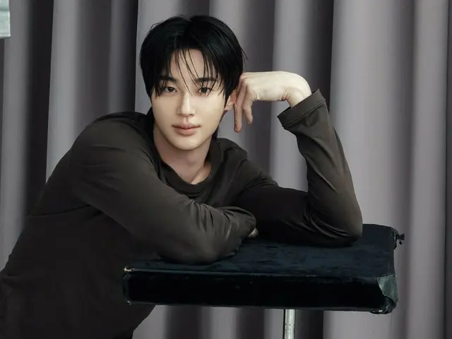 Aktor Byeon WooSeok, keren namun imut... Di balik layar pemotretan terungkap